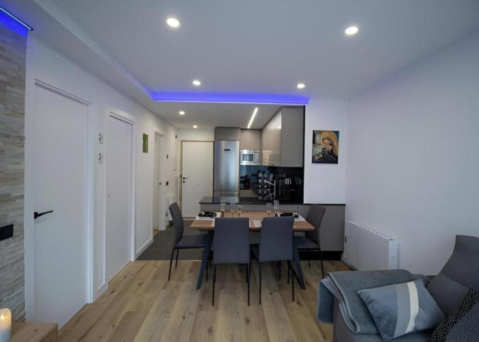 Apartamento Moderno a 5 min del Funicamp, 1-2