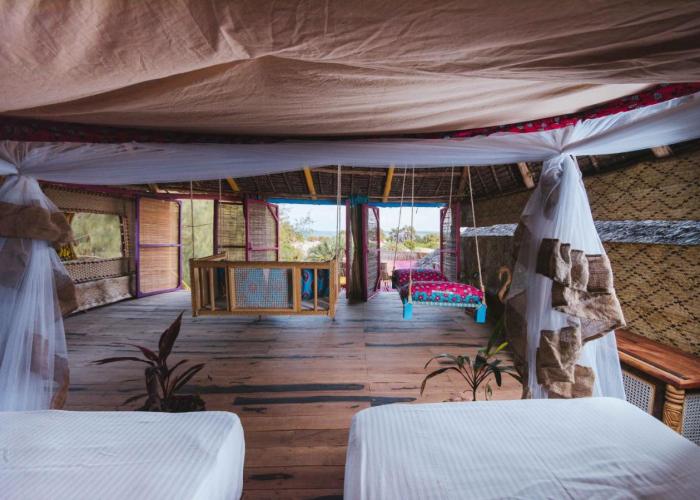 Kizingo Beach Eco Lodge