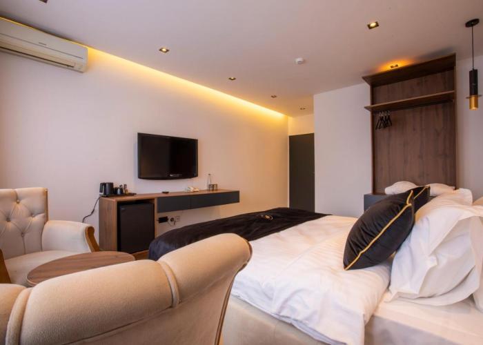 Plaza Boutique Hotel