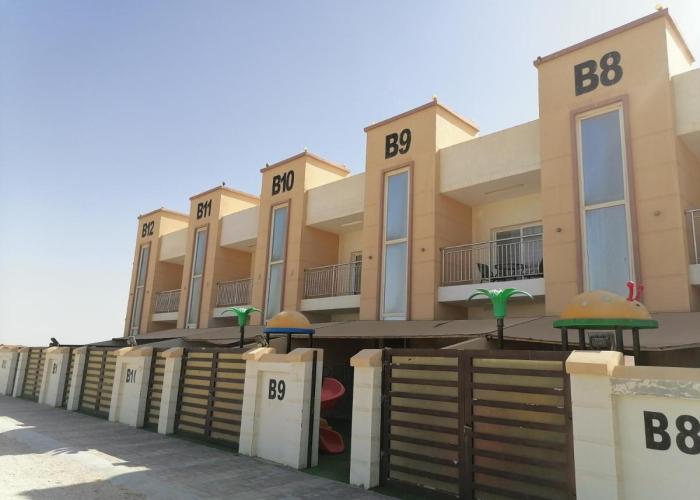 شاليهات الشاطيء beach chalets