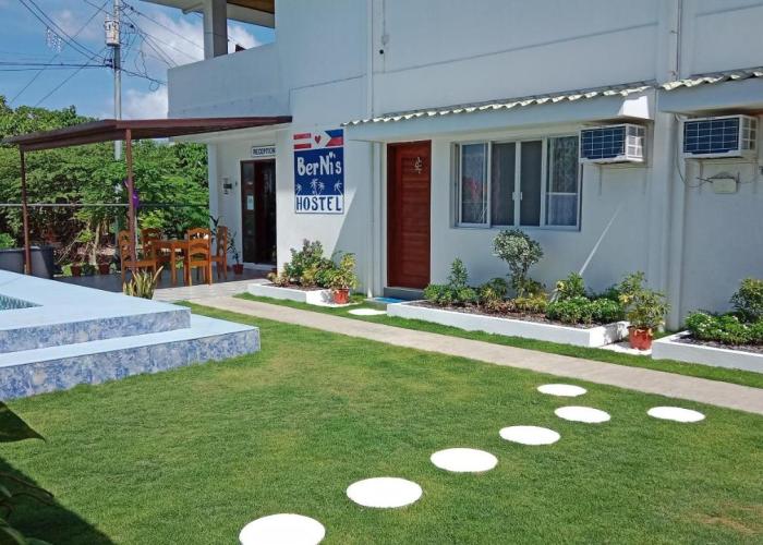 Bernis Hostel