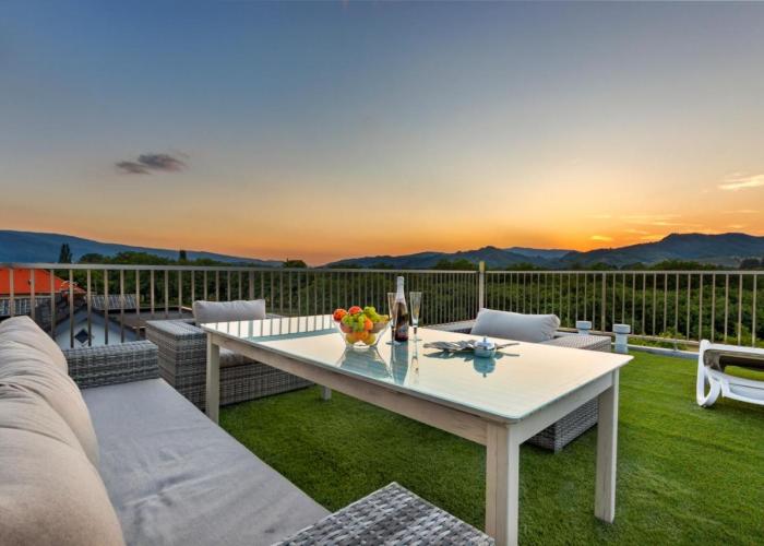 Contemporary apartment with rooftop terrace in Maribor