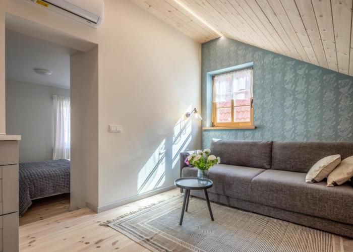 B2 Apartments