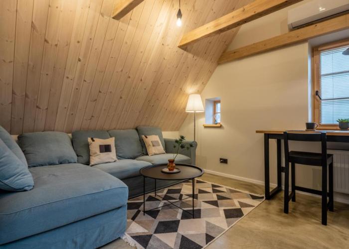 B2 Apartments
