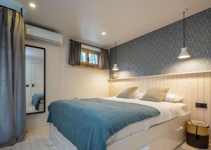 B2 Apartments