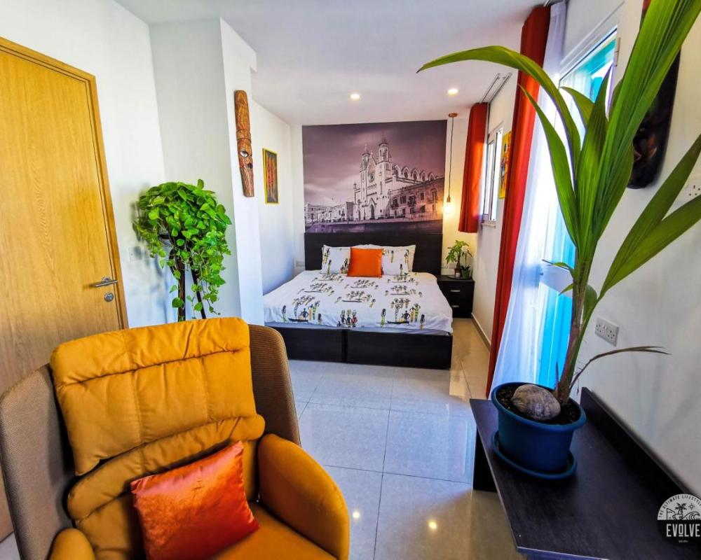 фото Evolve Coliving Guesthouse
