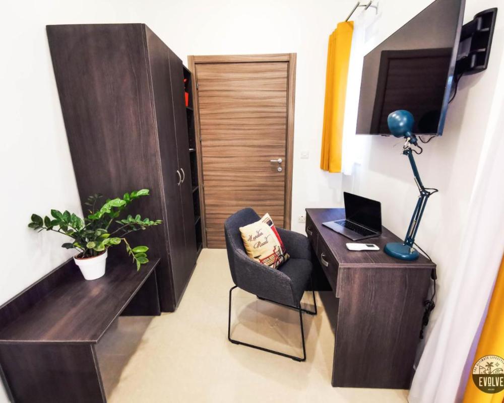 фото Evolve Coliving Guesthouse