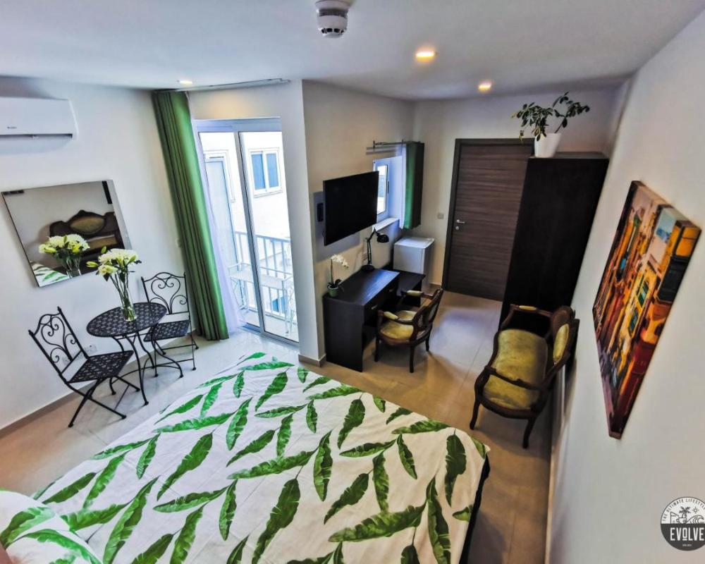 фото Evolve Coliving Guesthouse