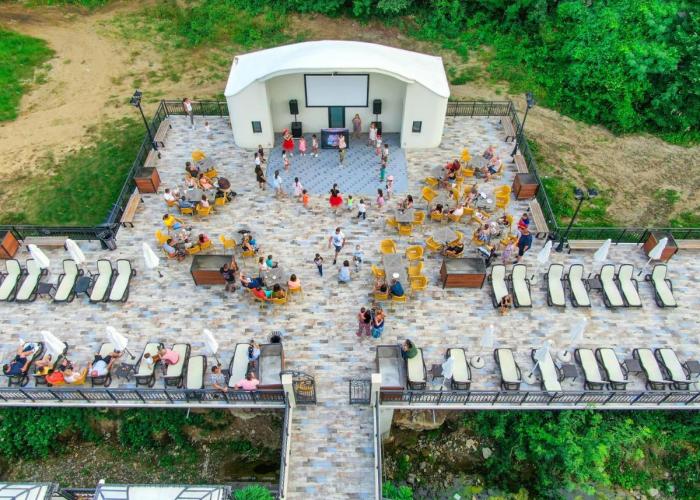 Marina Sands Bijou Boutique is an excellent choice for travelers visiting Obzor