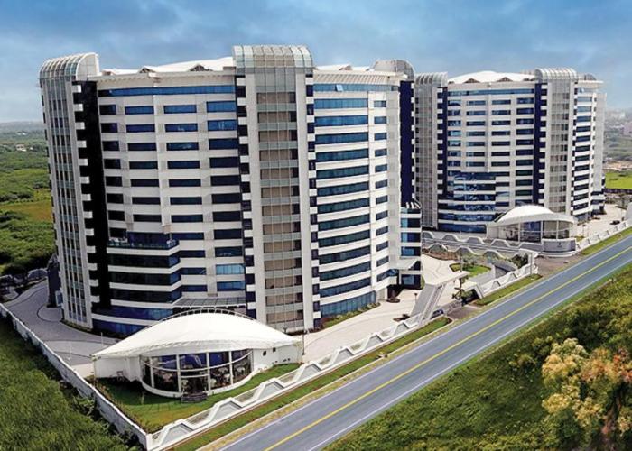 Luxurious Studio Homes Nr Surat Airport by Nirvana Hospitality