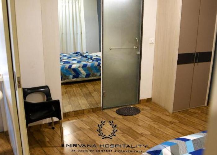 Luxurious Studio Homes Nr Surat Airport by Nirvana Hospitality