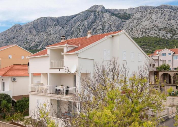 Apartments Darjan