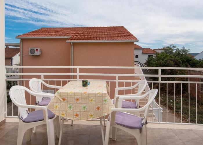 Apartments Darjan