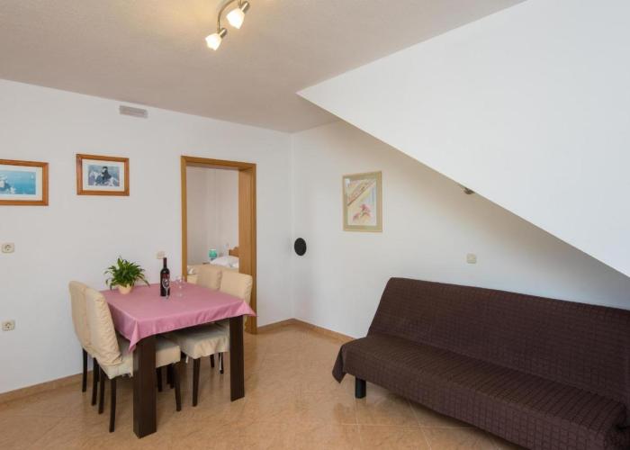Apartments Darjan
