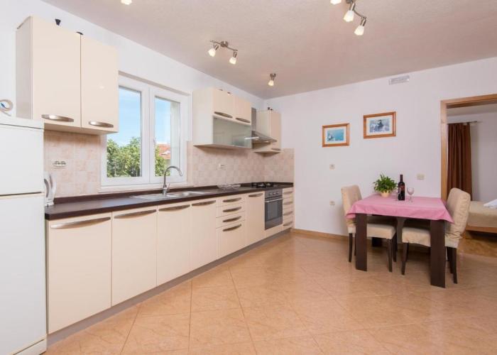 Apartments Darjan