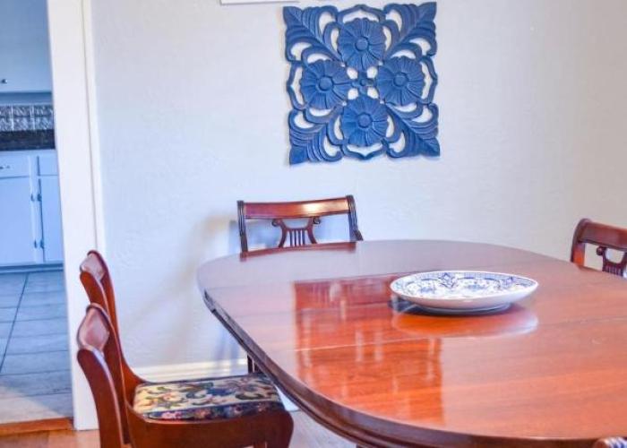 Perfectly Modern Craftsman- close to everything!