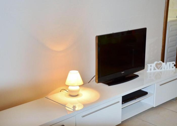 Apartment Anita Novalja