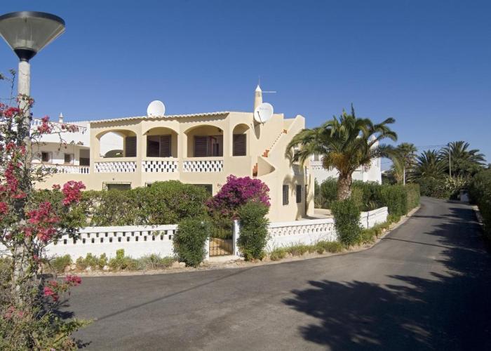 417 Villa Beatriz