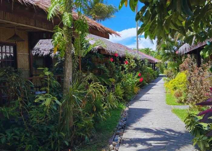 Garden of Eden Dive Resort
