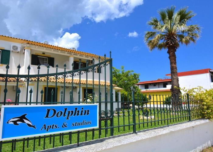 Dolphin Apt & Studios -Next to the Beach