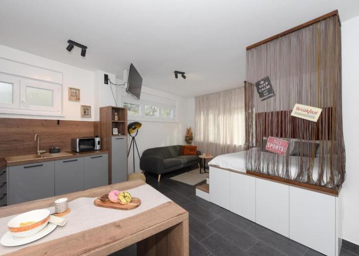 Feel Good Apartment & Studio