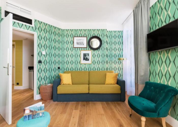 The Jay Hotel by HappyCulture