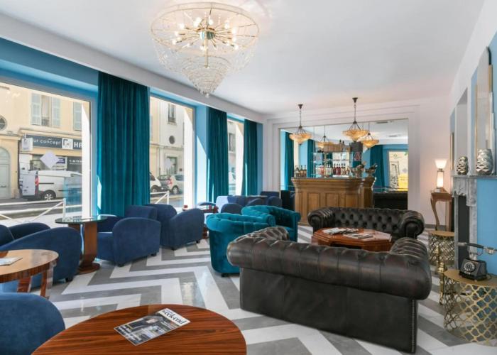 The Jay Hotel by HappyCulture