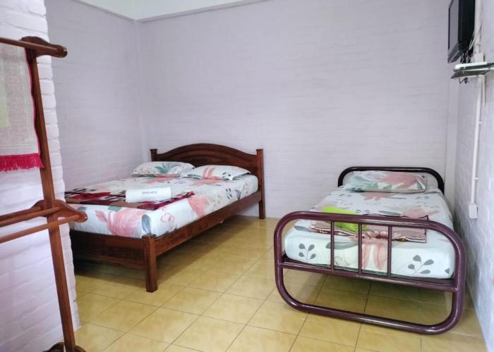 KAMILA MOTEL TELUK SENANGIN