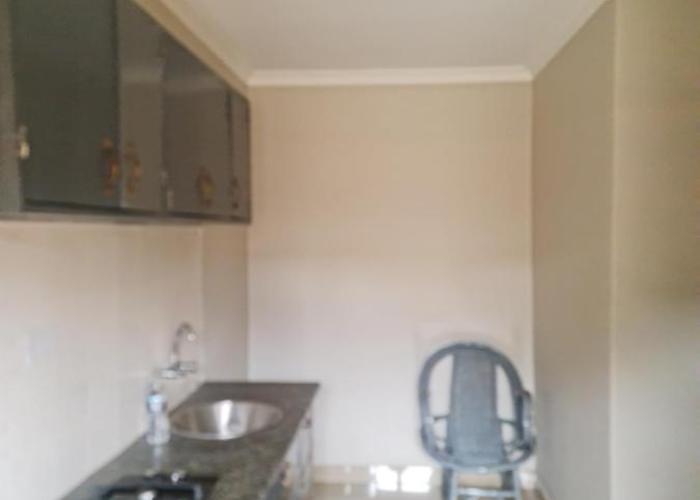 Avon Garden Apartments Area 25