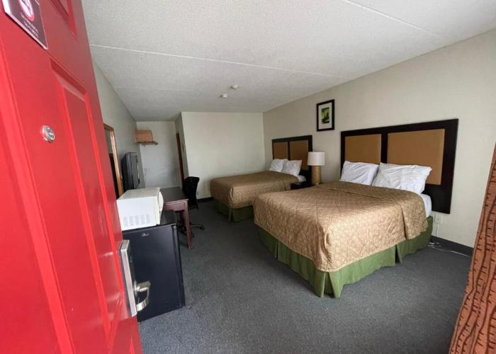 Heritage Inn & Suites
