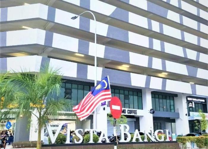AMNI Homestay Vista Bangi Muslim Preferred with COWAY Water, Microwave and FREE WIFI