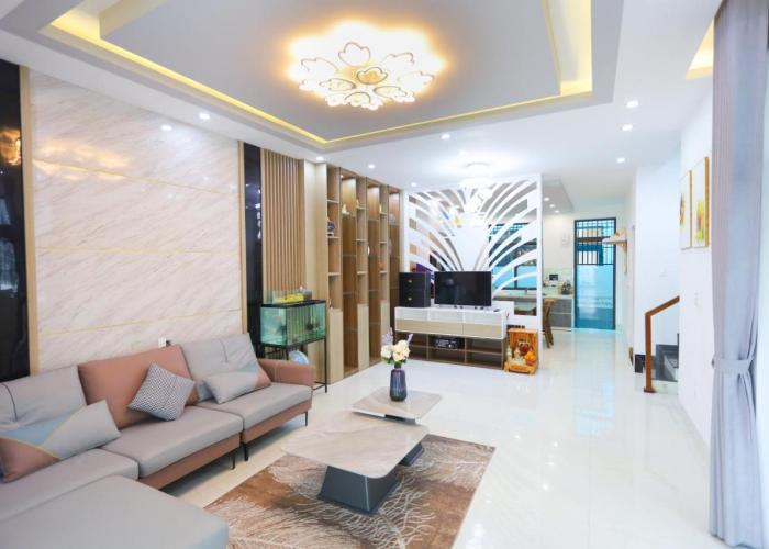 KenPiC Homestay - NGUYÊN CĂN 4 phòng ngủ, đậu nhiều ô tô
