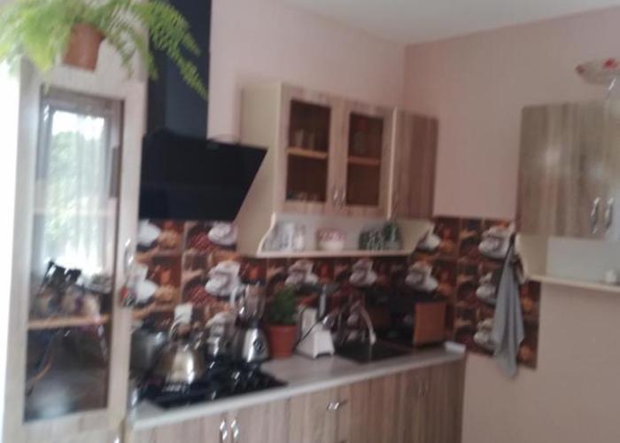 Apartment E L A