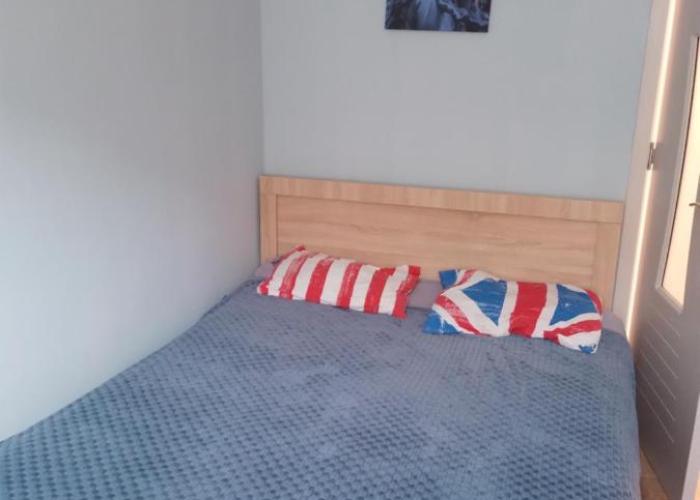 Apartment E L A