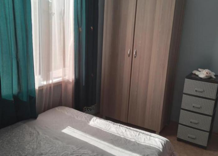 Apartment E L A