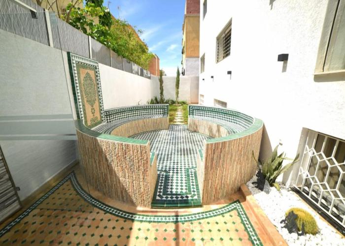 magnifique appartement de 250m2 dans villa avec piscine