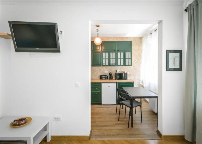 Floral Studio Retreat in Sofia City Center by Flat Mаnager