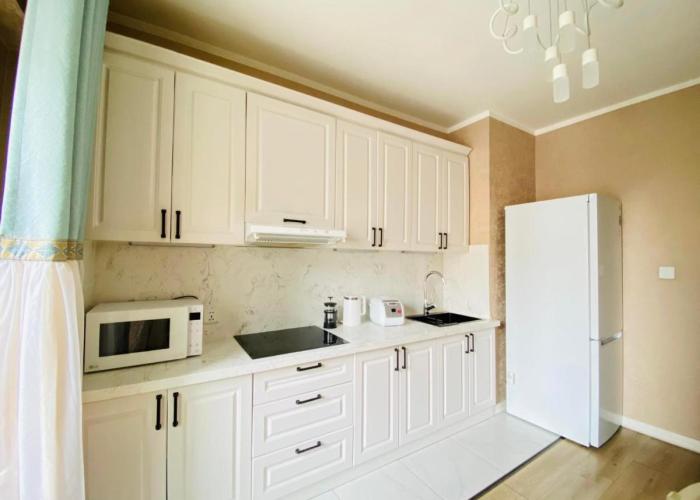 125m2 new apartment, 5 rooms with airport pickup