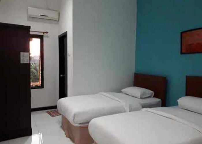RedDoorz near Dermaga Pelabuhan Rakyat