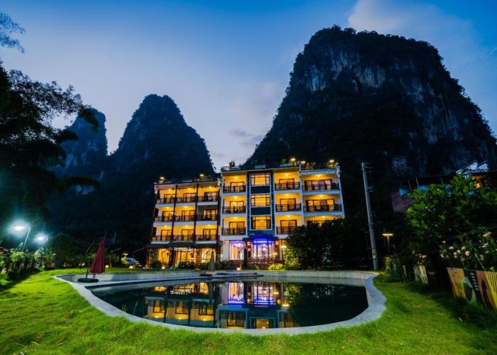 Yangshuo Grand Canyon Shanshuiyao Resort