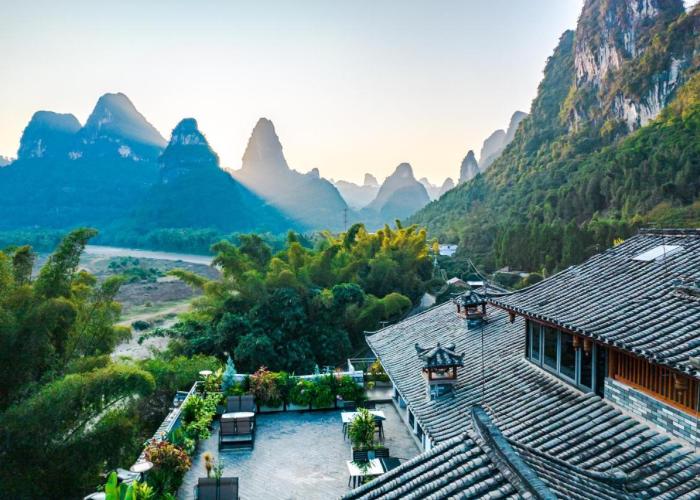 Yangshuo Grand Canyon Shanshuiyao Resort