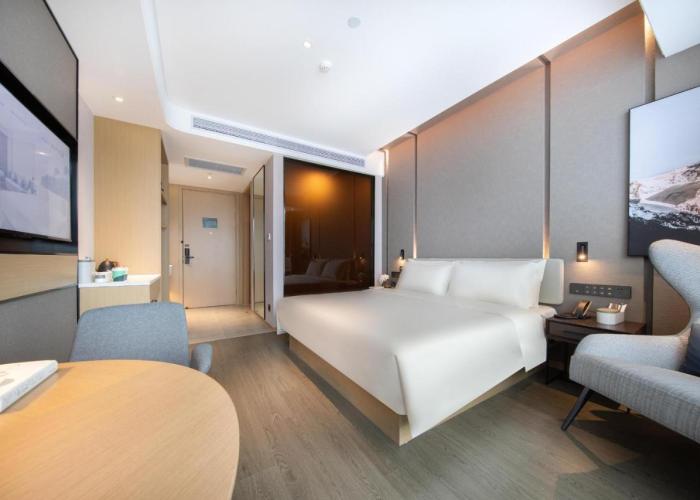 Atour Hotel Yuzhong Yuci Incity