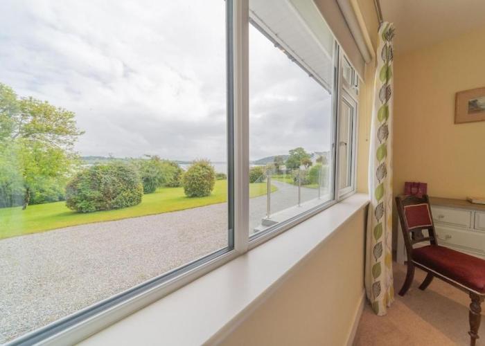 2 BED WATERFRONT PROPERTY - CLOSE TO COURTMACSHERRY