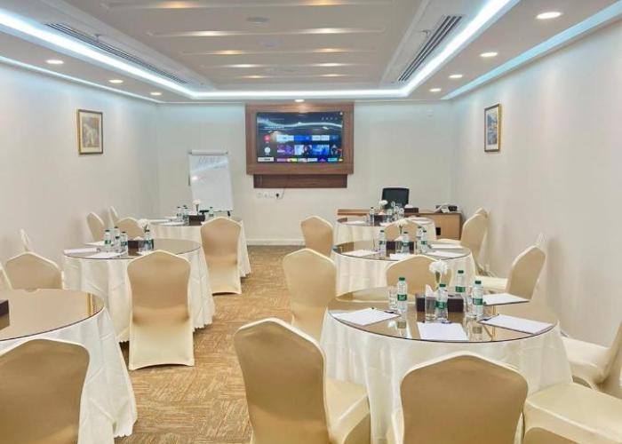 Mena East Suites Dammam فندق مينا شرق الدمام