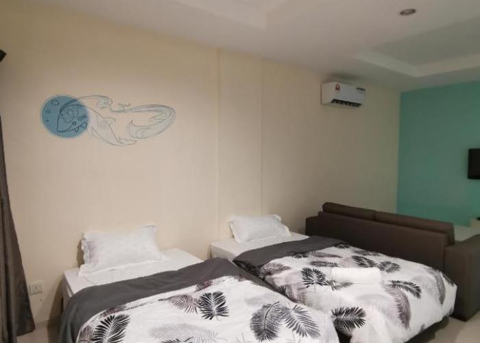 Rustic one bedroom unit for 4pax by Jomy Management