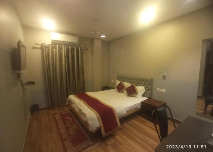 HOTEL MITTAL GARDEN
