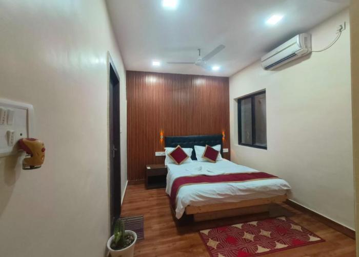 HOTEL MITTAL GARDEN
