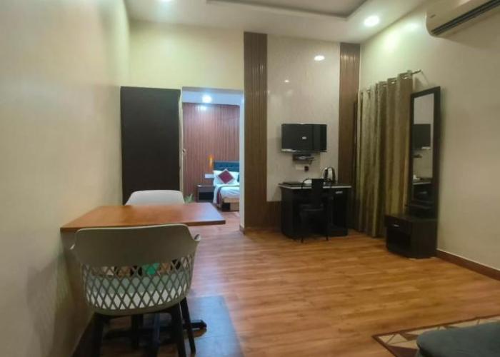 HOTEL MITTAL GARDEN
