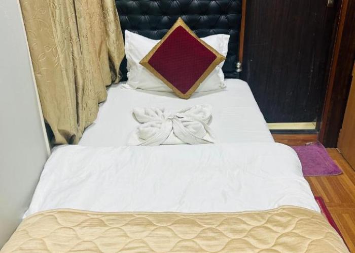 HOTEL MITTAL GARDEN