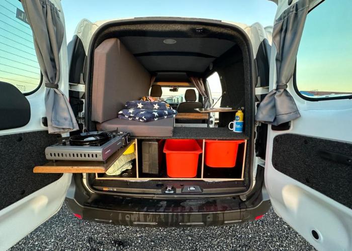 KúKú Campers - Campervans